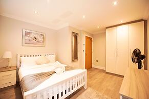 Malthouse Court
