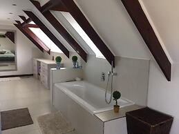 Clairwood Villa
