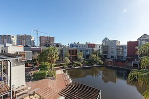 Quayside 301 by CTHA