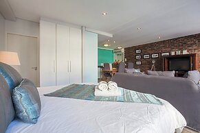 St Georges 304 by CTHA