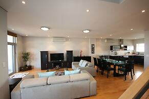 Knightsbridge 902E by CTHA