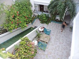 Spindrift Hotel