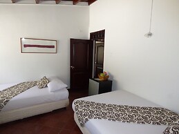 Hotel Mizare I