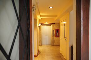 Le Charcoa Hotel
