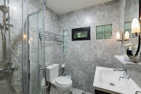 Le Charcoa Hotel