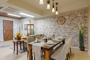 Le Charcoa Hotel