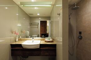 Le Charcoa Hotel