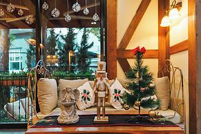Le Charcoa Hotel