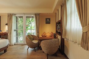 Le Charcoa Hotel