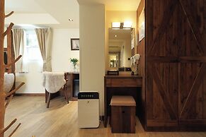 Le Charcoa Hotel