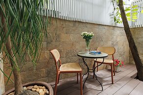 Le Charcoa Hotel