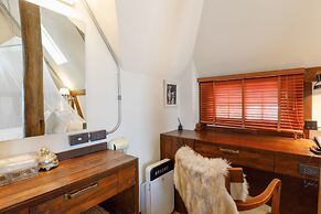 Le Charcoa Hotel