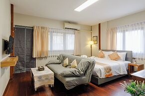 Le Charcoa Hotel