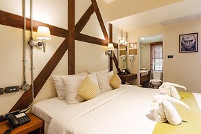 Le Charcoa Hotel