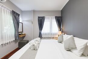 Le Charcoa Hotel
