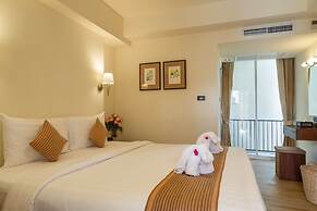 Le Charcoa Hotel