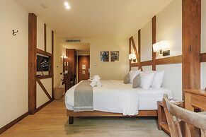 Le Charcoa Hotel