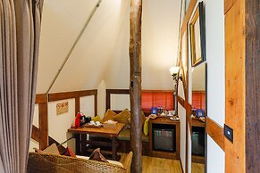 Le Charcoa Hotel