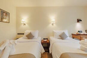 Le Charcoa Hotel