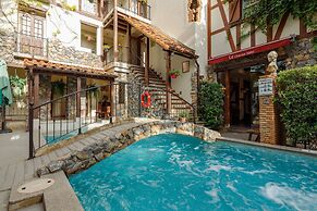 Le Charcoa Hotel
