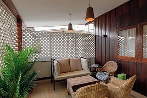 Le Charcoa Hotel