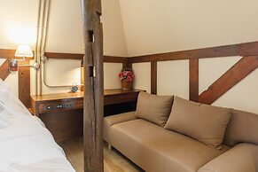 Le Charcoa Hotel