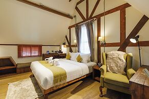Le Charcoa Hotel