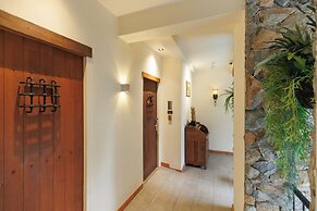 Le Charcoa Hotel