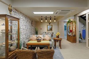 Le Charcoa Hotel