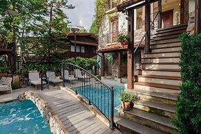Le Charcoa Hotel