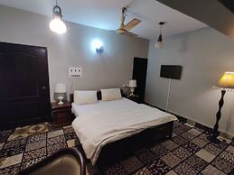 Hilltop Hotel