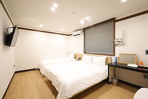 JB Plus Hotel