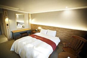 Ariana Hotel