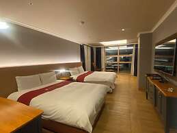 Ariana Hotel