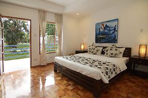 Villa in Blue