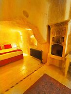 Acropolis Cave Suite