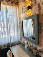 Acropolis Cave Suite