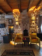 Acropolis Cave Suite