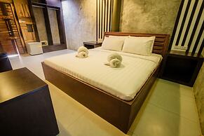 Riverpool Resort