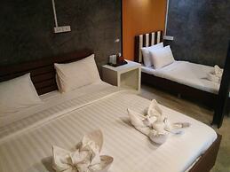 Riverpool Resort