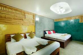 Riverpool Resort