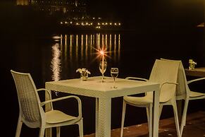 Riverpool Resort