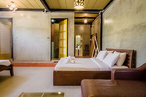 Riverpool Resort