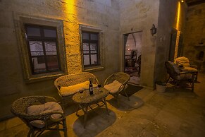 Assiana Cave House