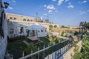Assiana Cave House