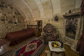 Assiana Cave House