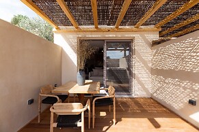 Athina Studios & Suites