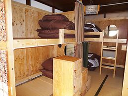 Guesthouse Kiten - Hostel