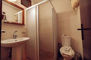 Melis Cave Hotel
