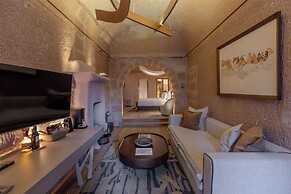 Avantgarde Refined Caves of Cappadocia